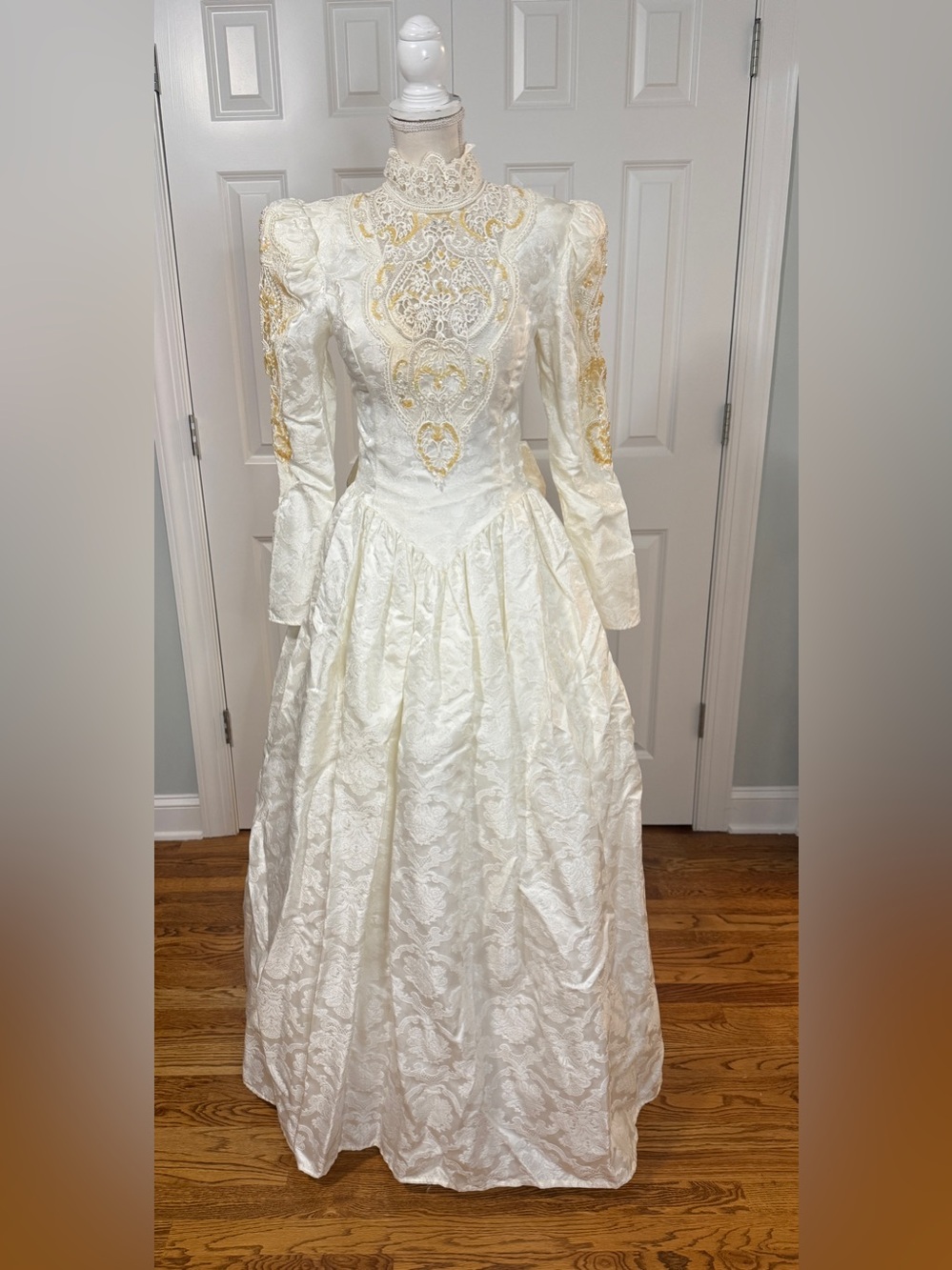 Vtg Jessica McClintock Wedding Dress Gown Sz 10 Lace Gold Trim & Petticoat